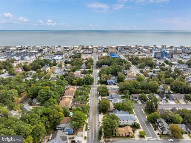 $300,000 | 404 141st Street, Unit 19, Ocean City, MD 21842