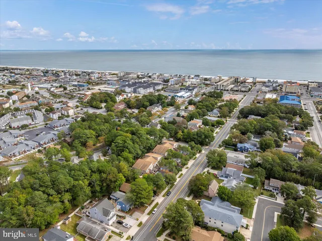 $300,000 | 404 141st Street, Unit 19, Ocean City, MD 21842