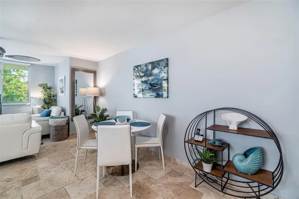$3,000 | 1532 Drexel Avenue, Unit 201, Miami Beach, FL 33139