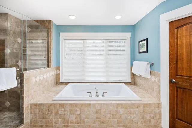 $1,299,900 | 2610 East 8th Street, Duluth, MN 55812