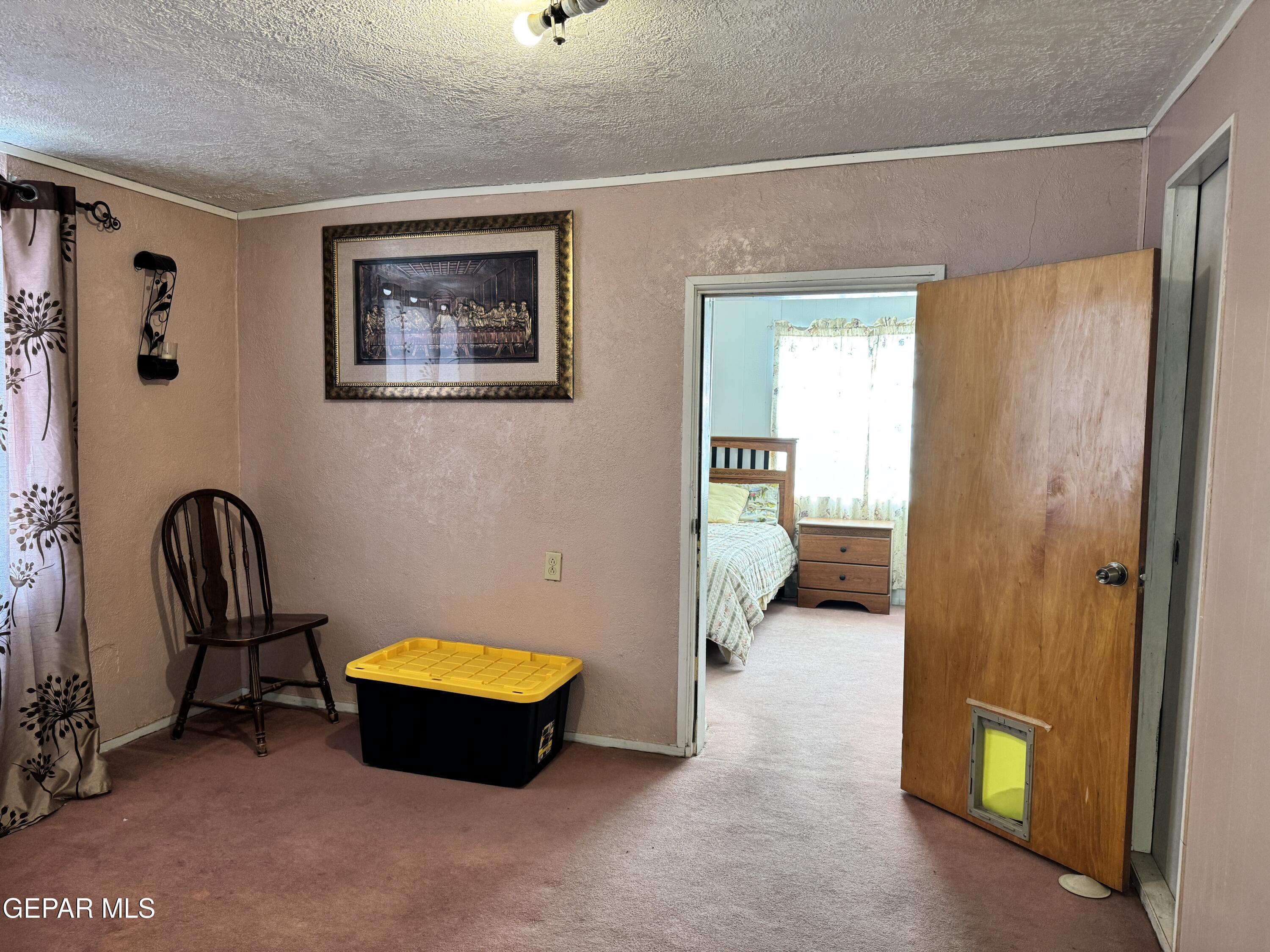 316 St Anthony Street Anthony, NM 88021 - Photo 20 of 29 a bathroom with a tub and sink