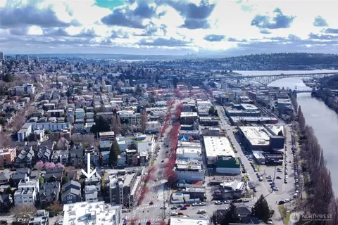 $799,950 | 3610 1st Avenue Northwest, Unit B, Seattle, WA 98107