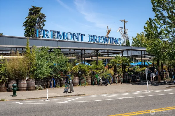 $799,950 | 3610 1st Avenue Northwest, Unit B, Seattle, WA 98107