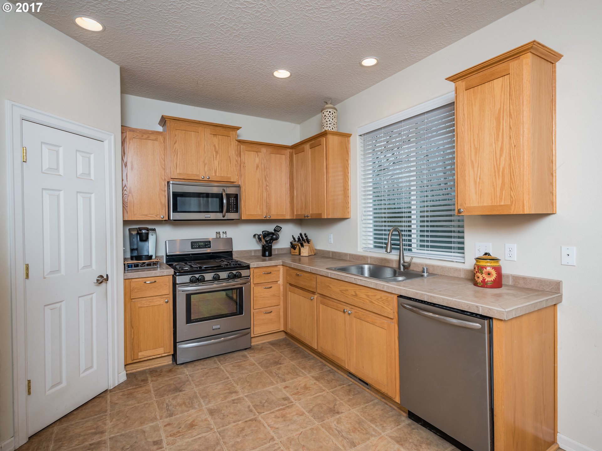 1306 Northeast 172nd Street Ridgefield, WA 98642 - Photo 4 of 23