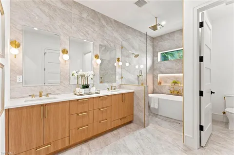 $2,999,000 | 2200 11th Street North, Naples, FL 34103