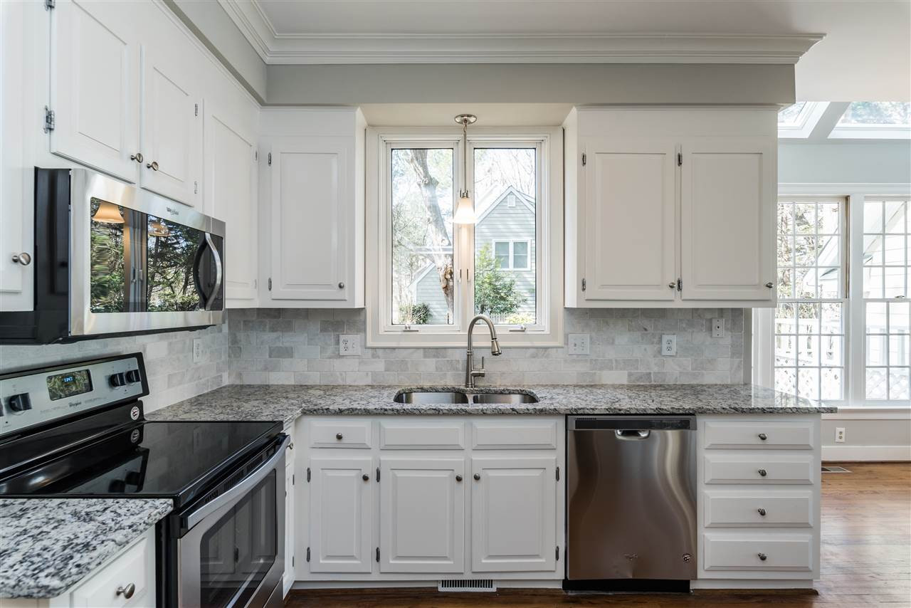 8801 Mourning Dove Road Raleigh, NC 27615 - Photo 5 of 25 Kitchen