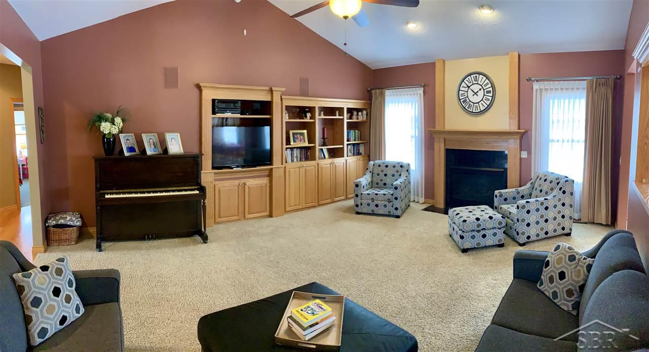 7368 7 Mile Road Freeland, MI 48623 - Photo 13 of 55