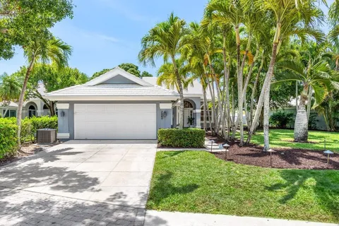 $769,999 | 2860 Wilderness Road, West Palm Beach, FL 33409