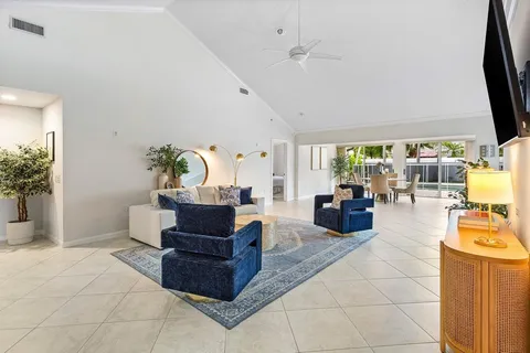 $769,999 | 2860 Wilderness Road, West Palm Beach, FL 33409