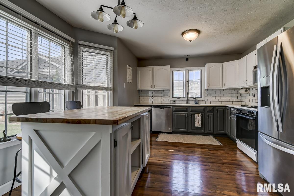 2401 Harrier Road Springfield, IL 62711 - Photo 15 of 37
