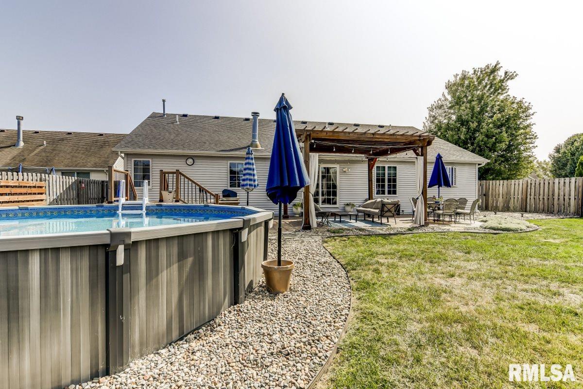 2401 Harrier Road Springfield, IL 62711 - Photo 5 of 37