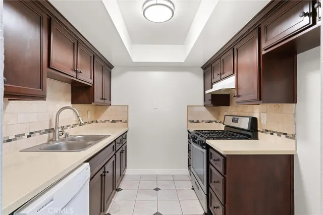 $2,650 | 18961 Florida Street, Unit 6, Huntington Beach, CA 92648