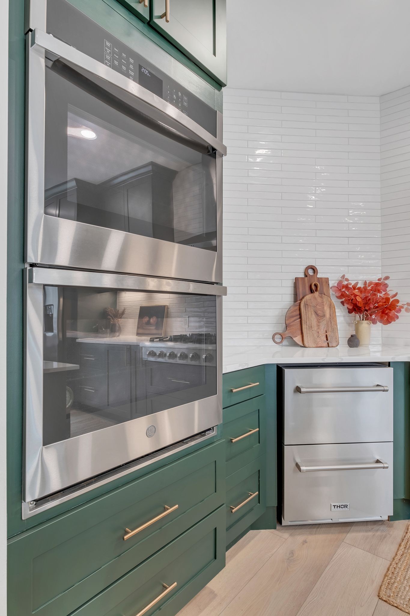 378 Logans Circle Franklin, TN 37067 - Photo 12 of 49 a kitchen with a cabinets and a stove