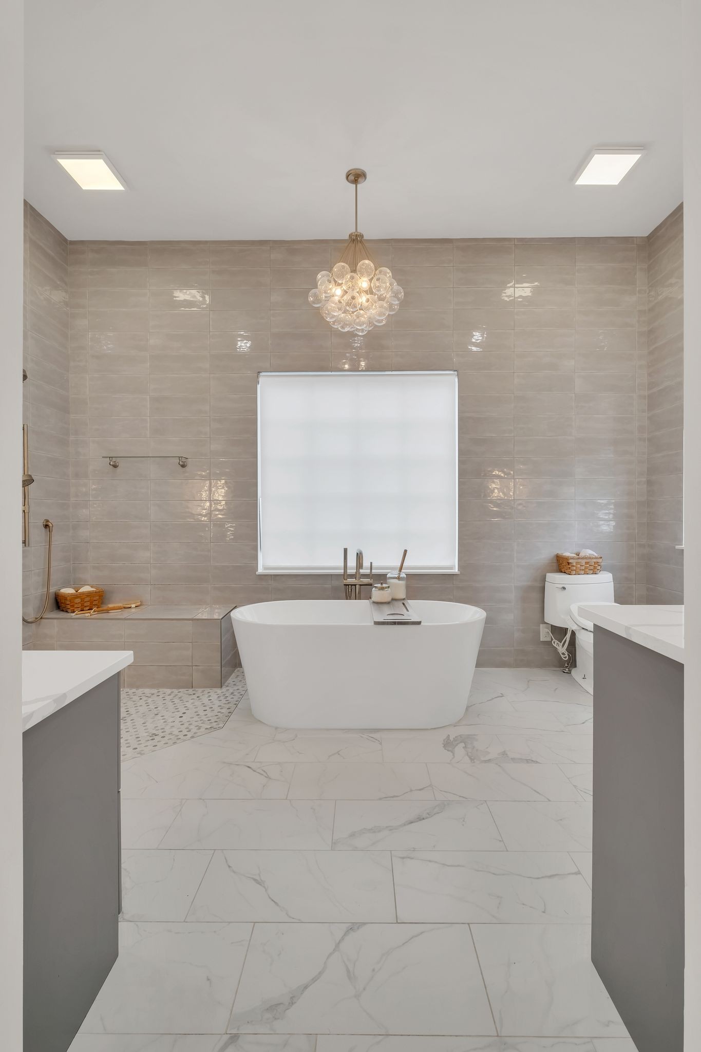 378 Logans Circle Franklin, TN 37067 - Photo 24 of 49 a bathroom with a tub sink and mirror
