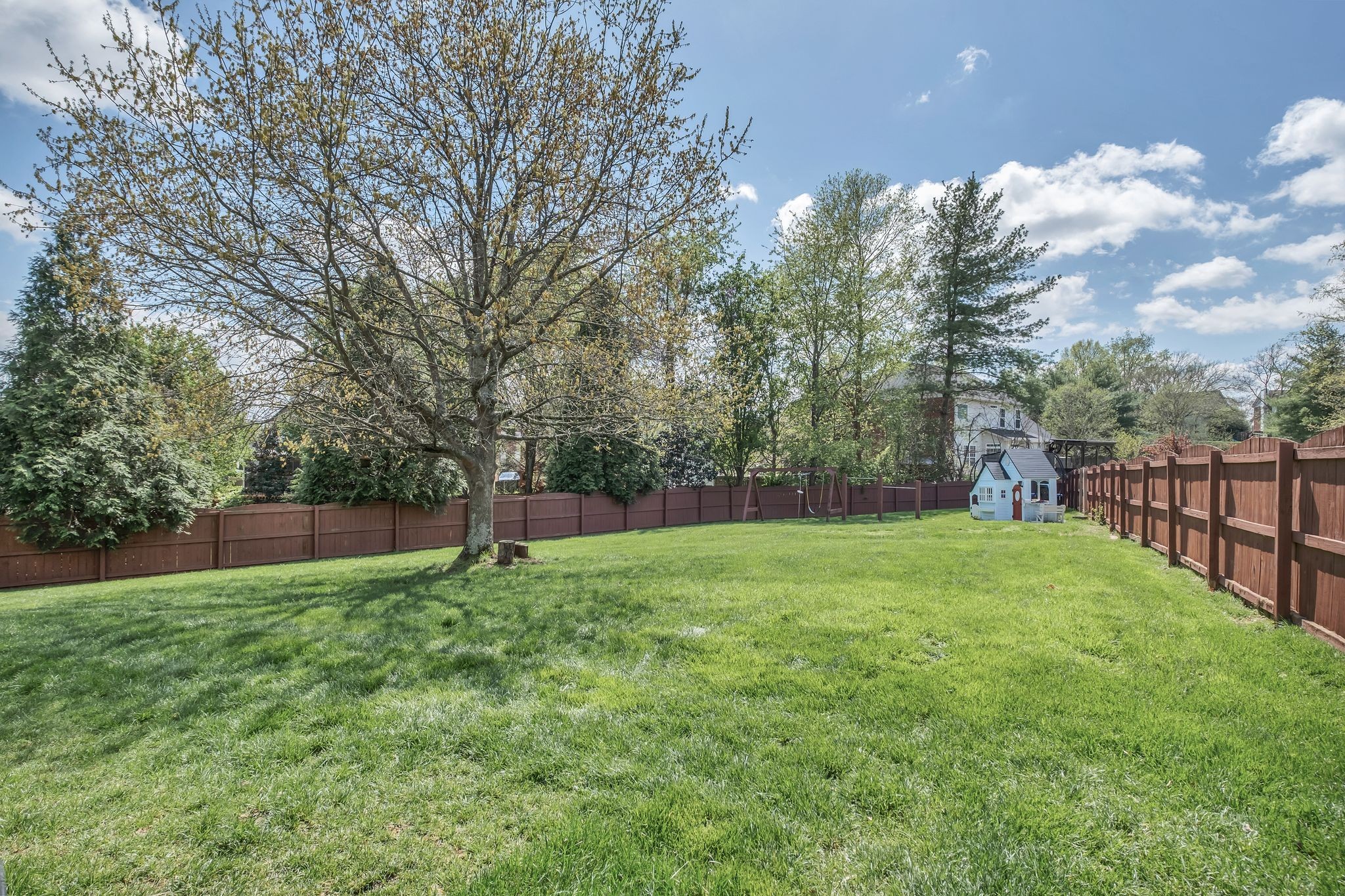 378 Logans Circle Franklin, TN 37067 - Photo 3 of 49 a garden view