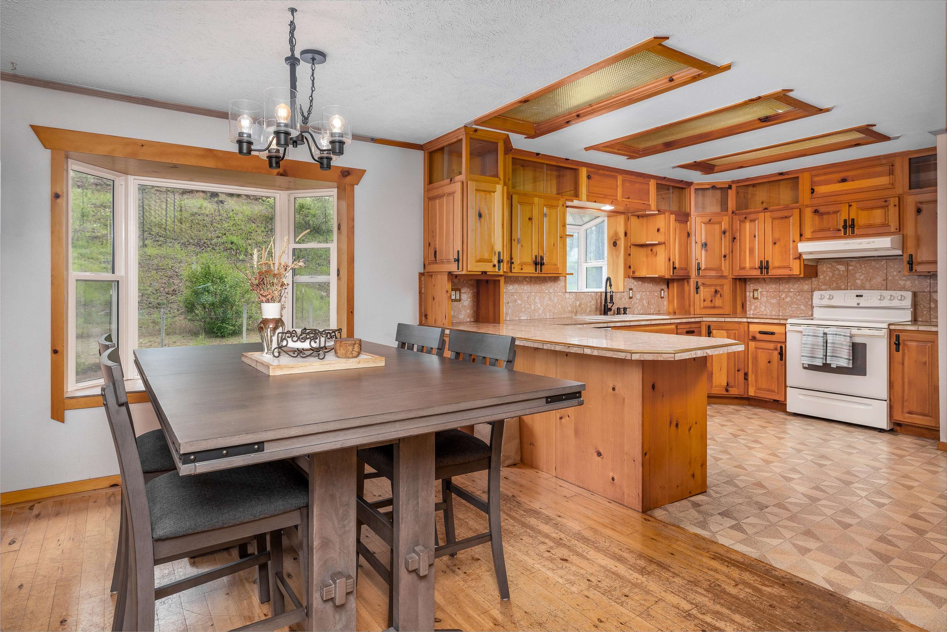 4411 West Pinto Road Cheney, WA 99004 - Photo 3 of 27