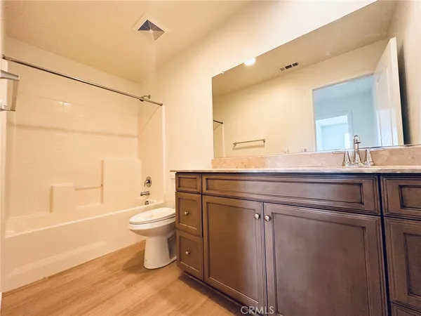 $4,100 | 43015 Greene Circle, Temecula, CA 92592