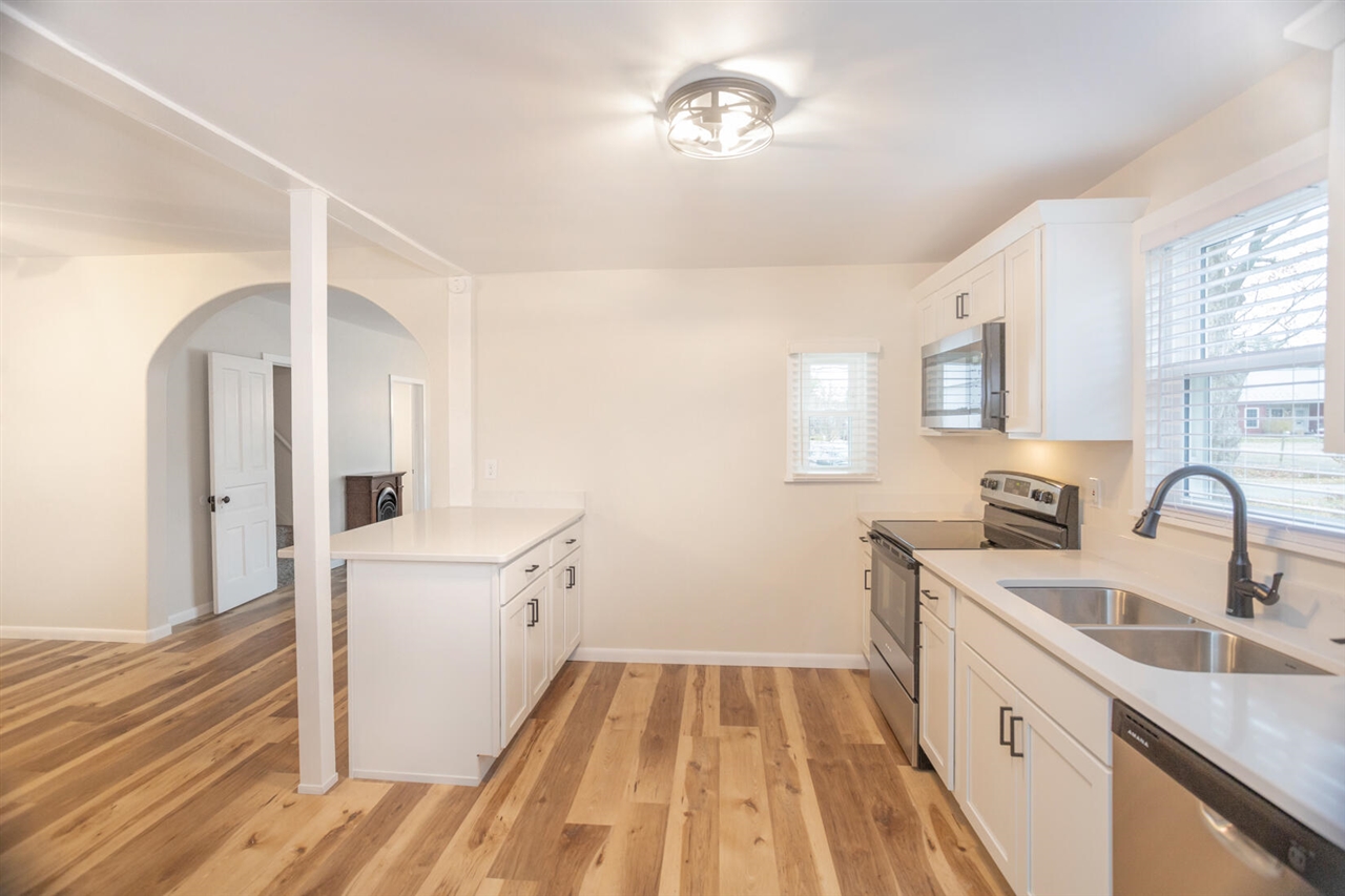272 Scott Street Morley, MI 49336 - Photo 9 of 45