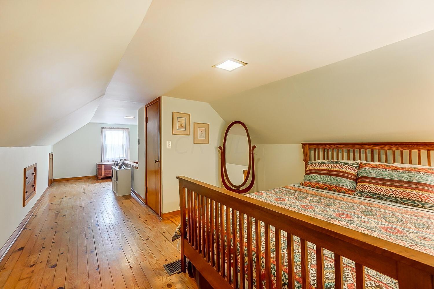 737 Tibet Road Columbus, OH 43211 - Photo 26 of 47 50037308-027_web