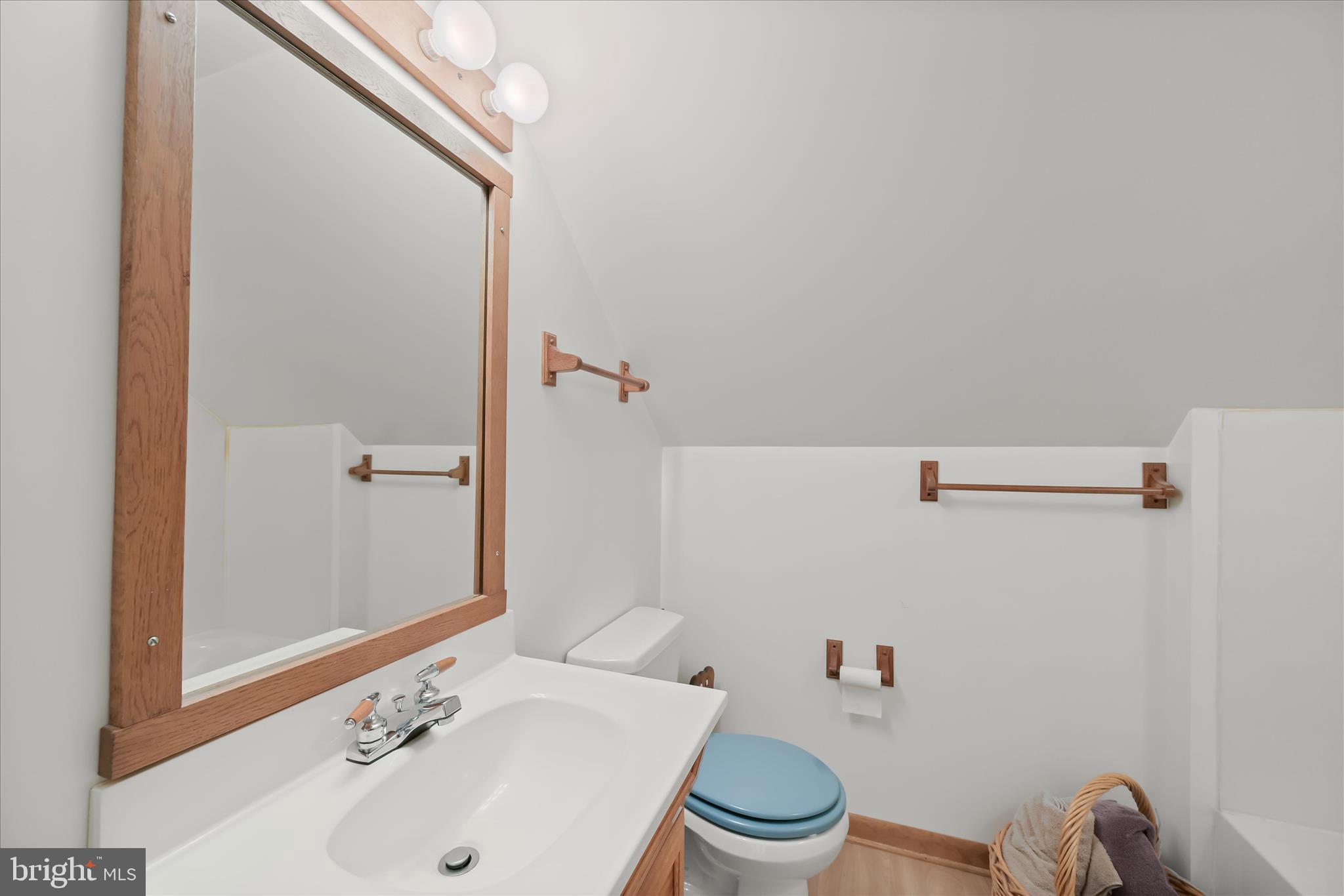 13190 Folly Quarter Road Ellicott City, MD 21042 - Photo 35 of 52 Upper level full bathroom