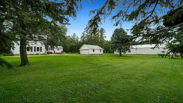 $410,000 | 8540 Manchester Road, Capron, IL 61012