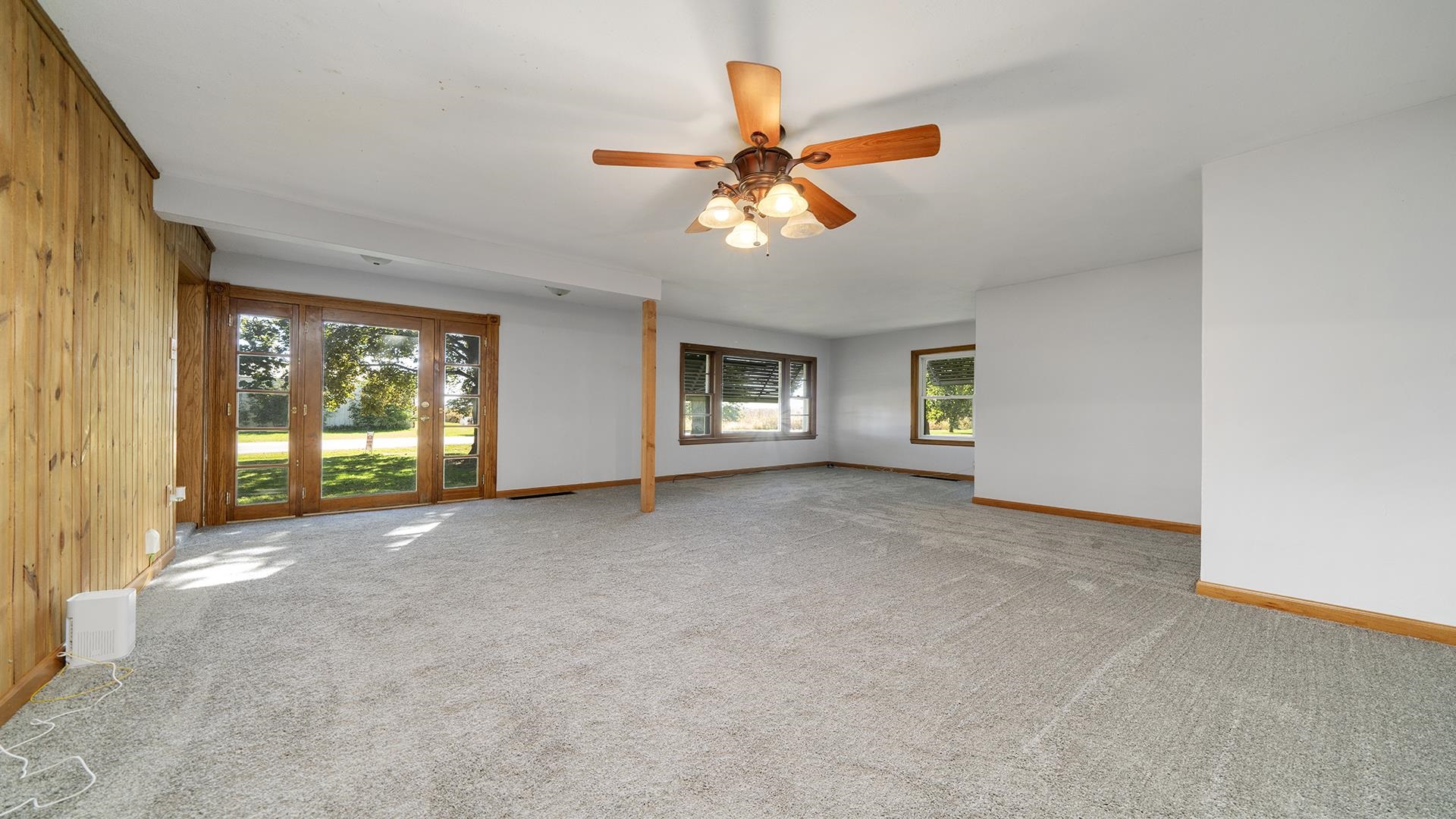 8540 Manchester Road Capron, IL 61012 - Photo 10 of 46