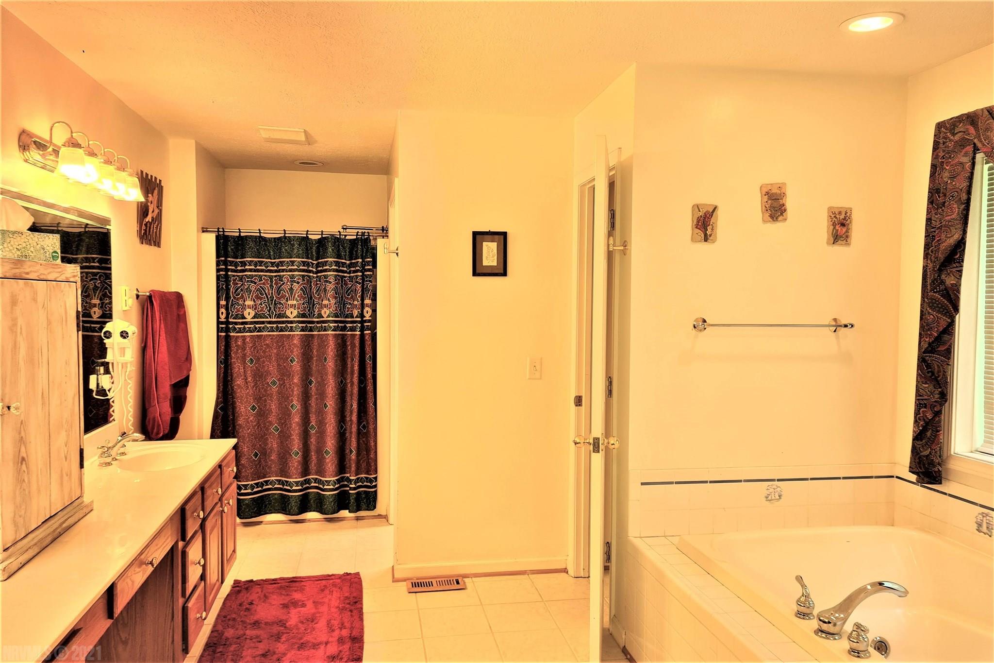 4571 Rhea Ridge Drive Blacksburg, VA 24060 - Photo 24 of 71 Gallery Image 24