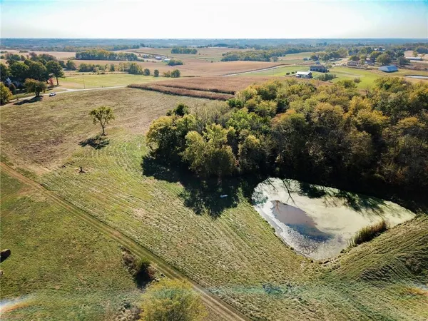 $329,900 | 18240/242 County Road 292, Cosby, MO 64436