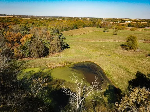 $329,900 | 18240/242 County Road 292, Cosby, MO 64436