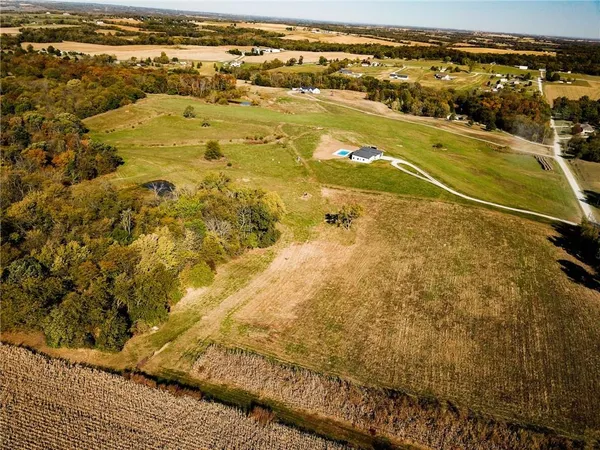 $329,900 | 18240/242 County Road 292, Cosby, MO 64436