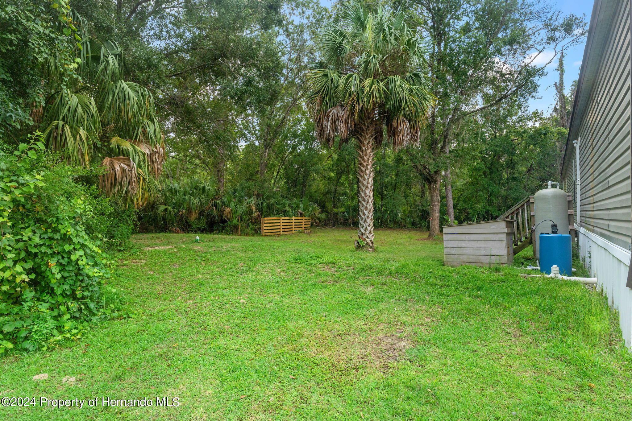935 South Crystal Grove Point Homosassa, FL 34448 - Photo 17 of 23 a view of a backyard