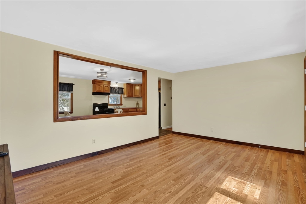 70 Quentin Road Springfield, MA 01129 - Photo 12 of 42 Gallery Image 12