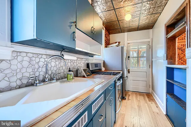 a view of an entryway