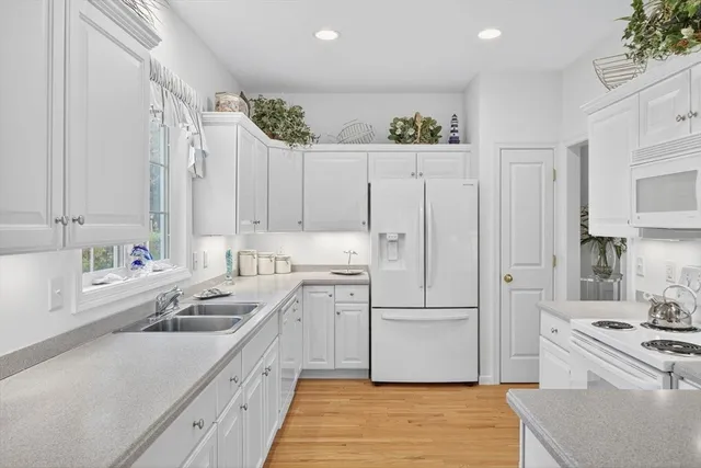 $699,000 | 25 Fox Hollow, Plymouth, MA 02360