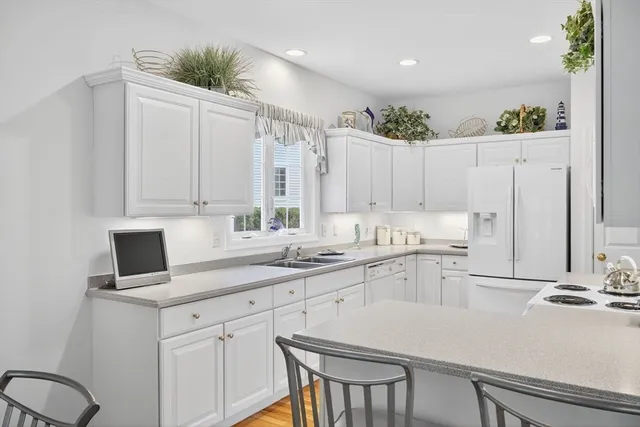 $699,000 | 25 Fox Hollow, Plymouth, MA 02360