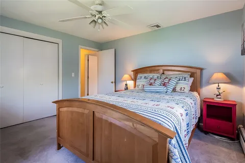 $1,050,000 | 39 Davisville Lane, Narragansett, RI 02882
