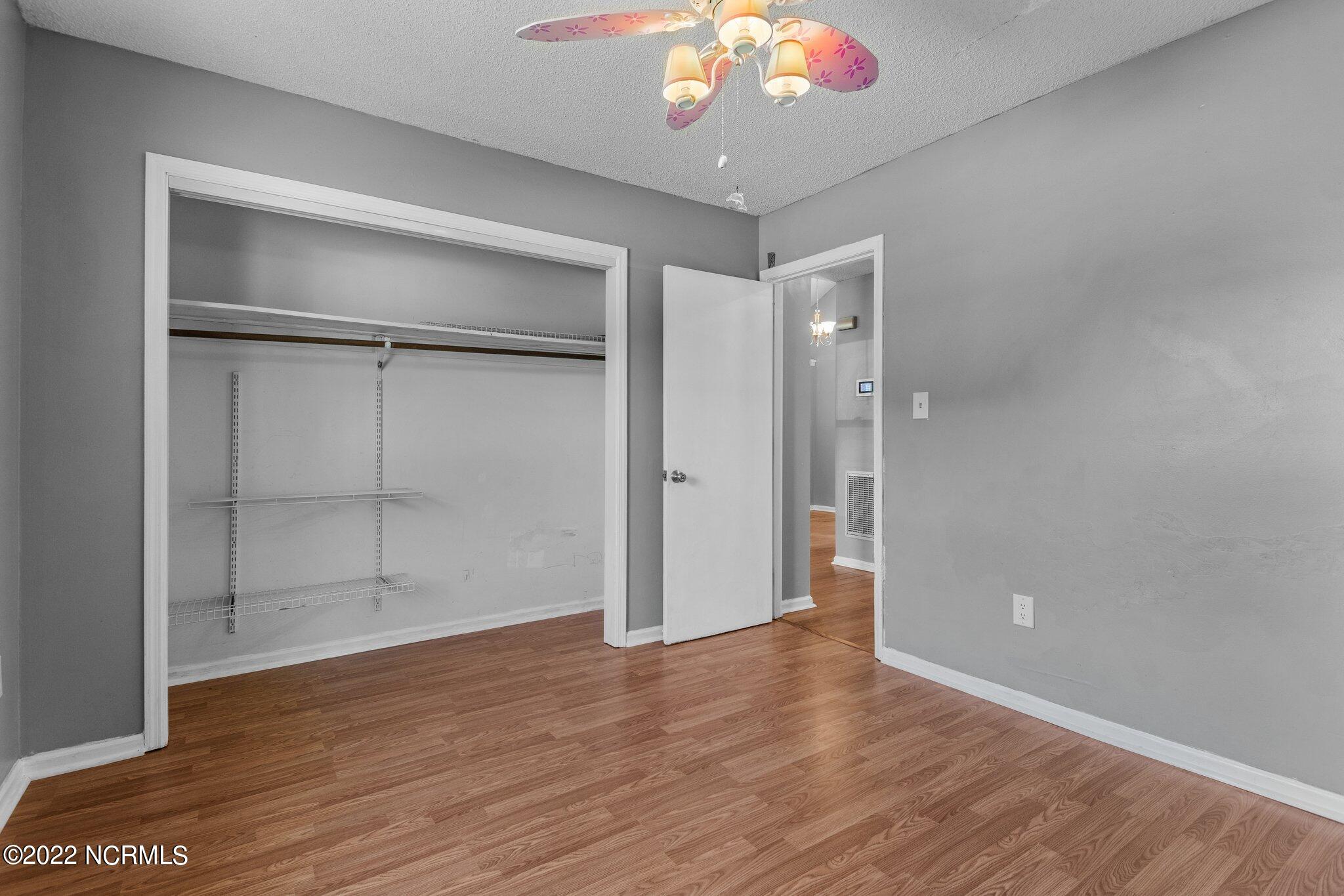 529 Raintree Circle Jacksonville, NC 28540 - Photo 29 of 43 21-web-or-mls-DSC09629