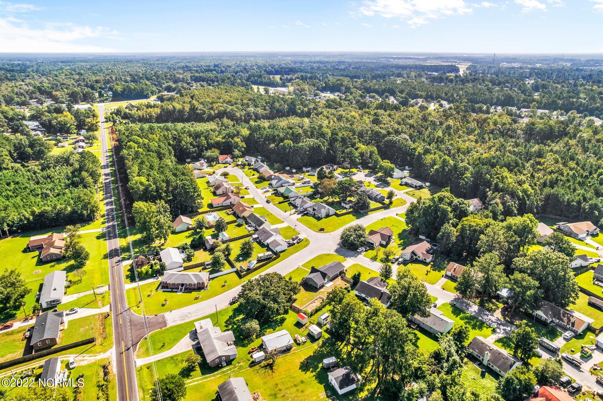 529 Raintree Circle Jacksonville, NC 28540 - Photo 39 of 43 13-web-or-mls-DJI_0479