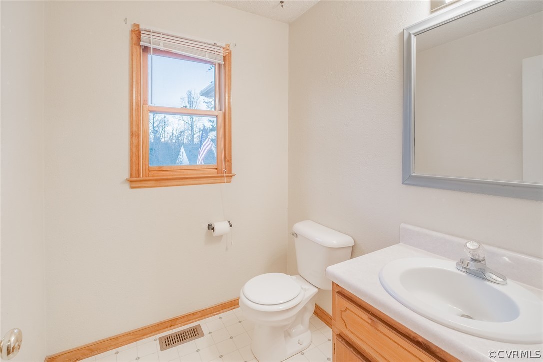 4607 Exton Lane Chester, VA 23831 - Photo 36 of 46 Gallery Image 36
