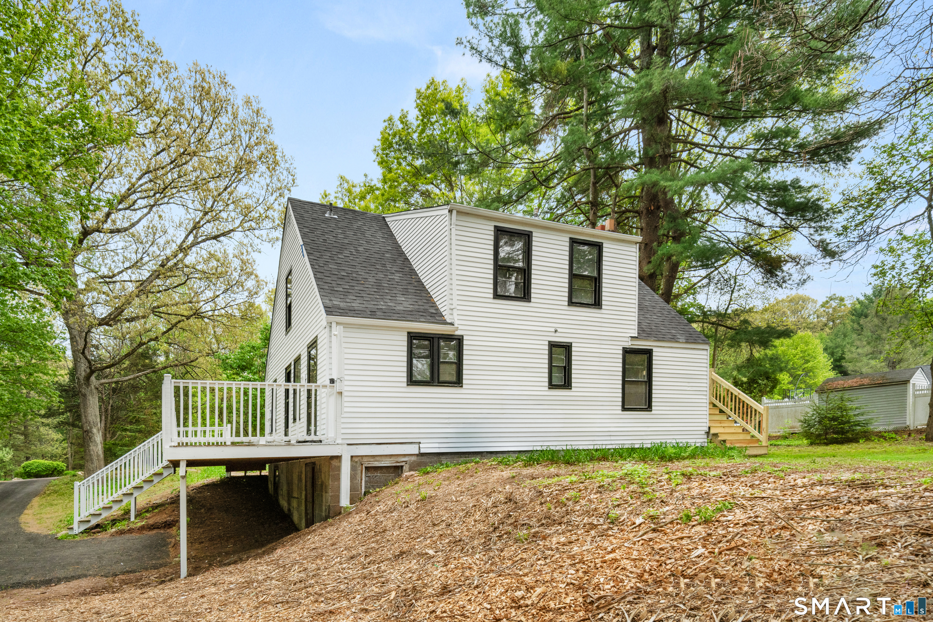 1335 Wolf Hill Road Cheshire, CT 06410 - Photo 5 of 17
