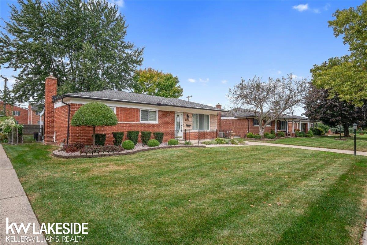 34629 Greentrees Road Sterling Heights, MI 48312 - Photo 37 of 41 50154829-095854ae-c449-4e00-9743-5aaa48cebbda.JPG