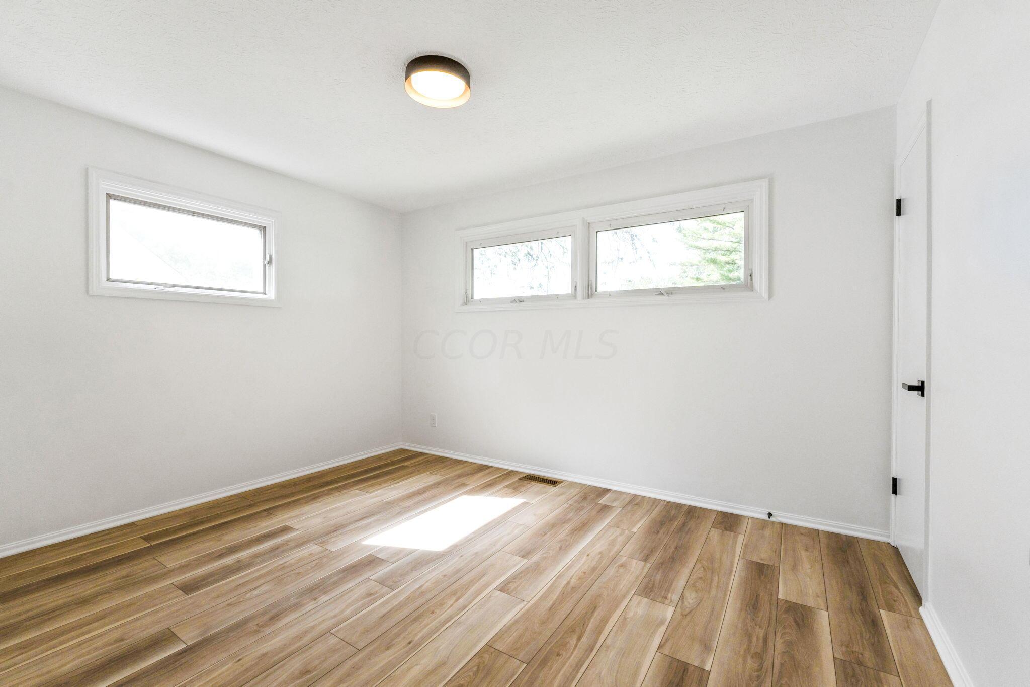 2527 Cranford Road Columbus, OH 43221 - Photo 13 of 40 2527 Cranford (Interior)-15
