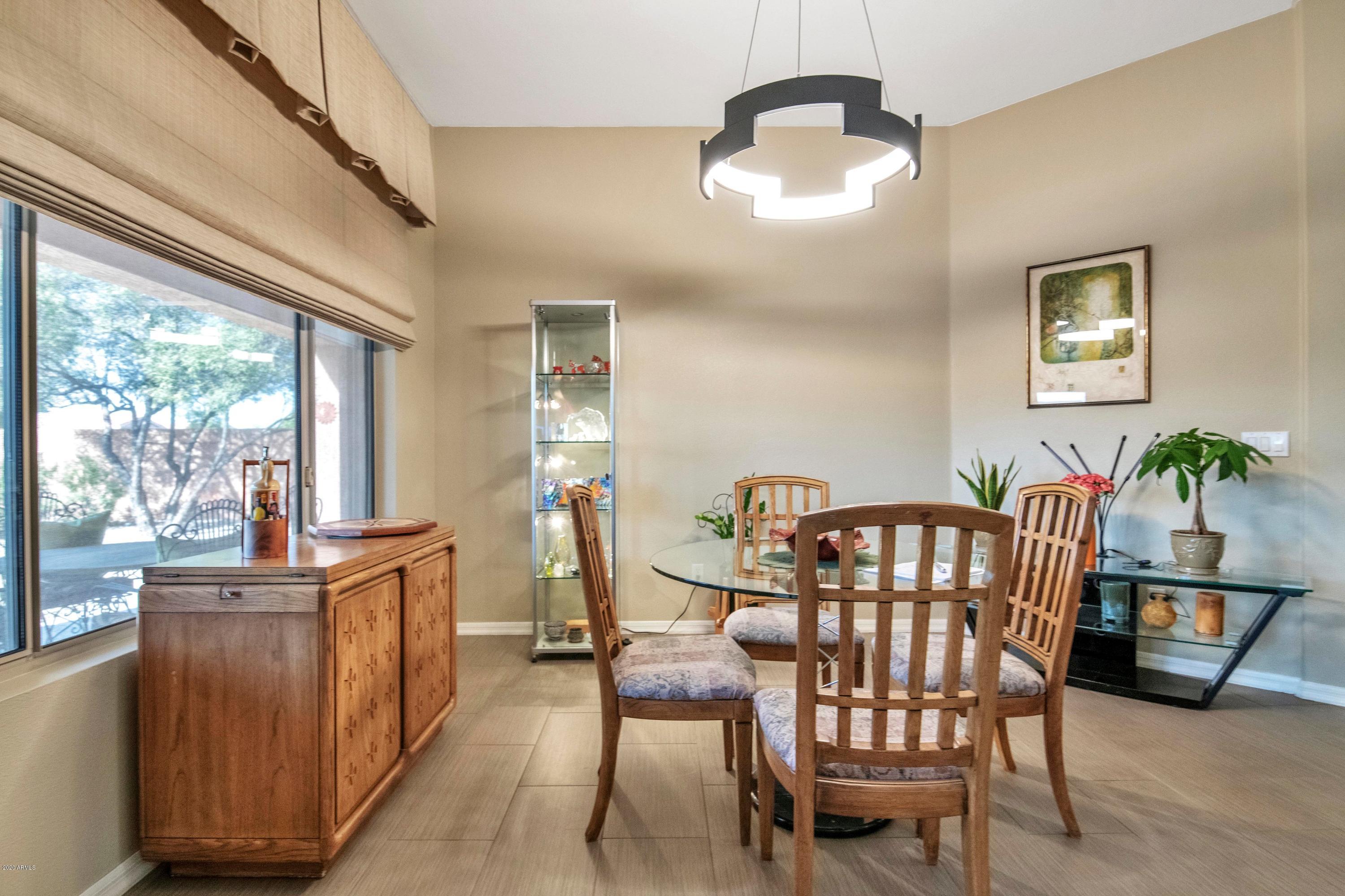 4521 East Walnut Road Gilbert, AZ 85297 - Photo 13 of 52 4521 E Wa-015-021-DLB 3486-MLS_Size