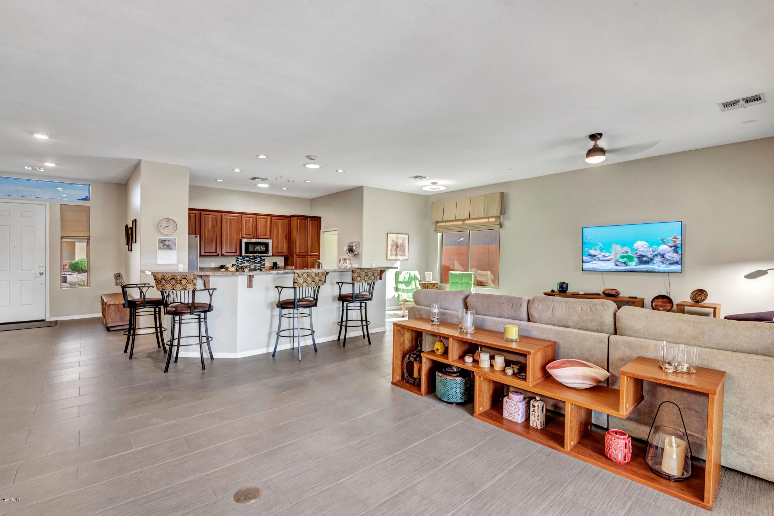 4521 East Walnut Road Gilbert, AZ 85297 - Photo 14 of 52 4521 E Wa-016-050-DLB 3540-MLS_Size