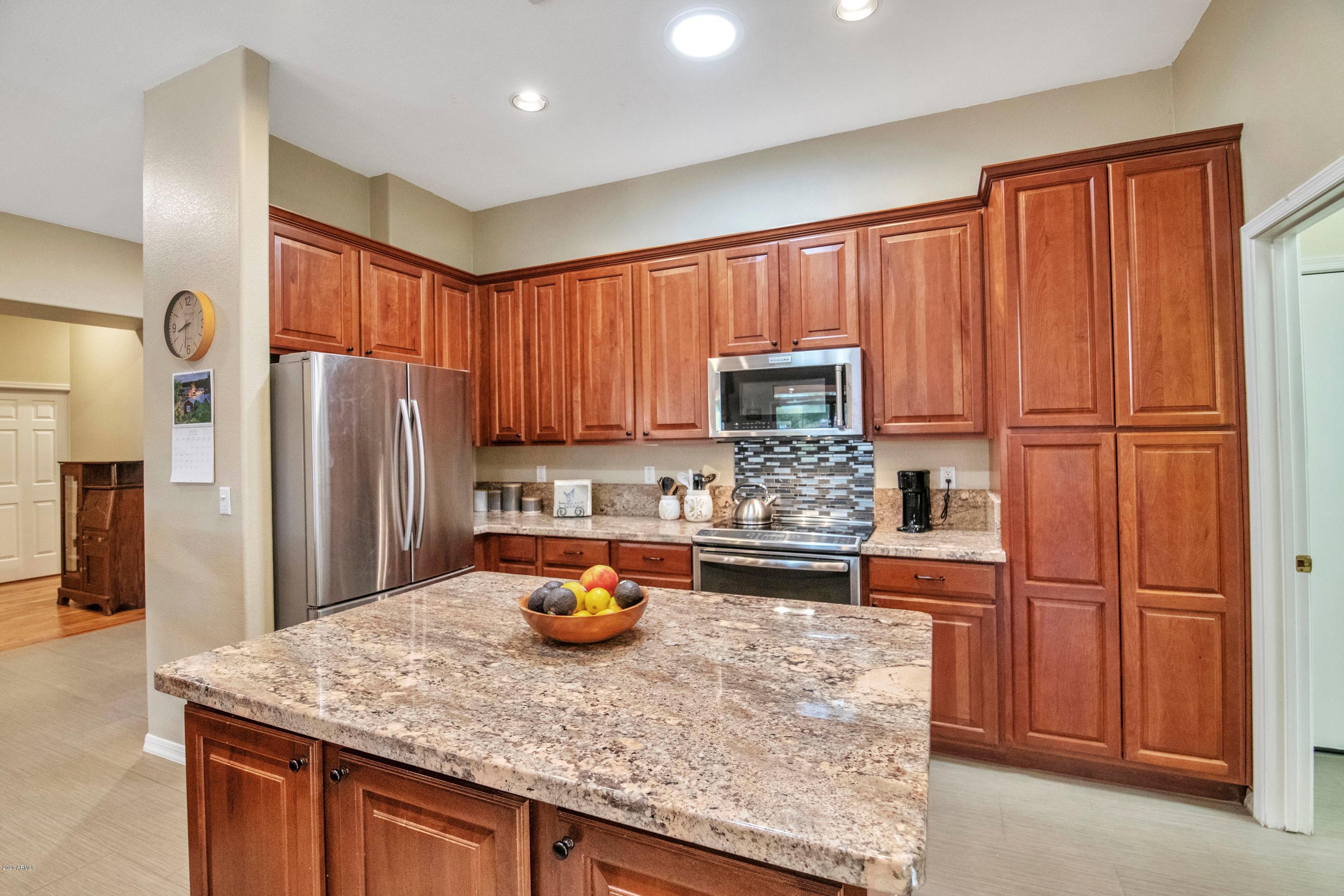 4521 East Walnut Road Gilbert, AZ 85297 - Photo 17 of 52 4521 E Wa-019-025-DLB 3483-MLS_Size