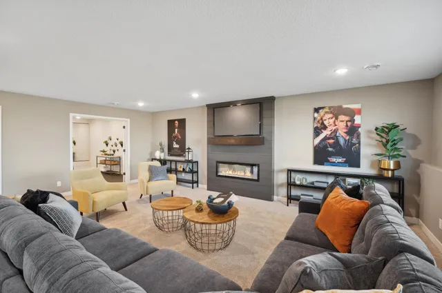 $724,900 | 711 Rosebud Lane, Delano, MN 55328