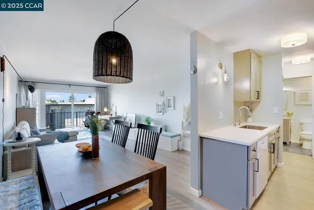 $299,000 | 567 Oakland Avenue, Unit 305, Oakland, CA 94611