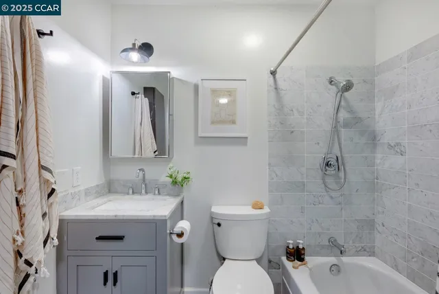 $299,000 | 567 Oakland Avenue, Unit 305, Oakland, CA 94611