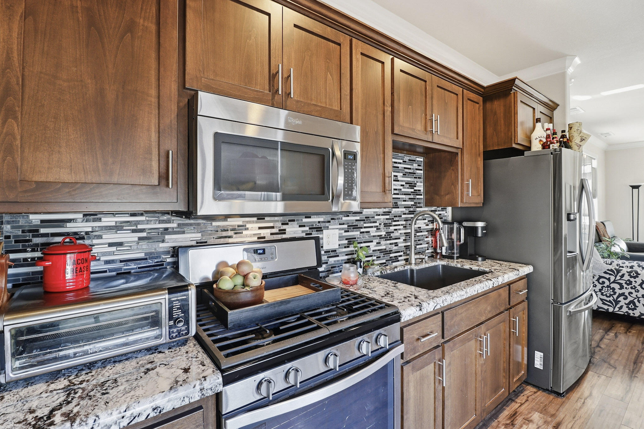 21089 Falling Leaf Road Redding, CA 96003 - Photo 23 of 43 03