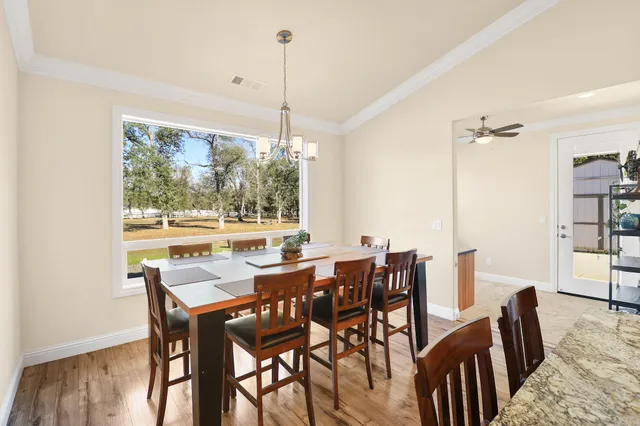 $825,000 | 21089 Falling Leaf Road, Redding, CA 96003